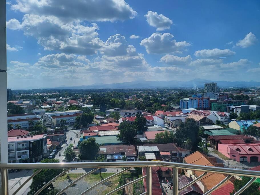 Kandi Tower 3, Premium 1Br With 2Cr & 2 Balcony. Angeles Eksteriør bilde